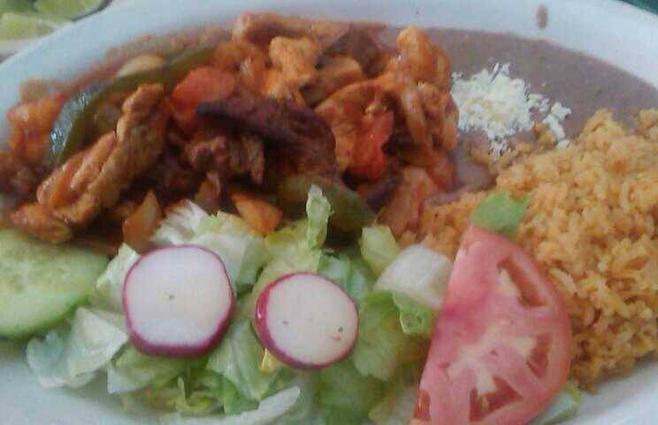 Hacienda | restaurant | 207 NY-59, Spring Valley, NY 10977, USA | 8454254194 OR +1 845-425-4194