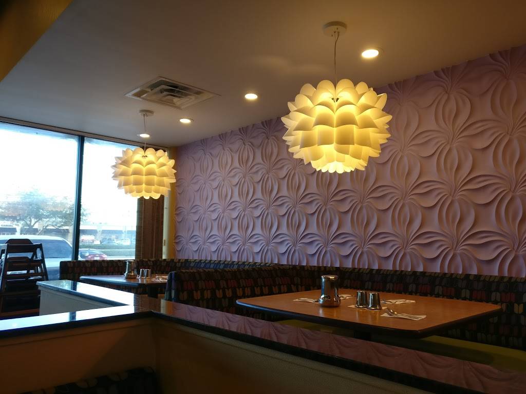 Saravanaa Bhavan | restaurant | 8350 Westheimer Rd b, Houston, TX 77063, USA | 7137897755 OR +1 713-789-7755