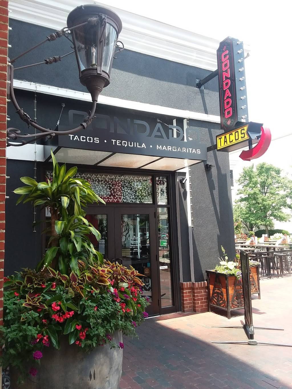 Condado Tacos | restaurant | 4077 Fenlon St, Columbus, OH 43219, USA | 6145325956 OR +1 614-532-5956