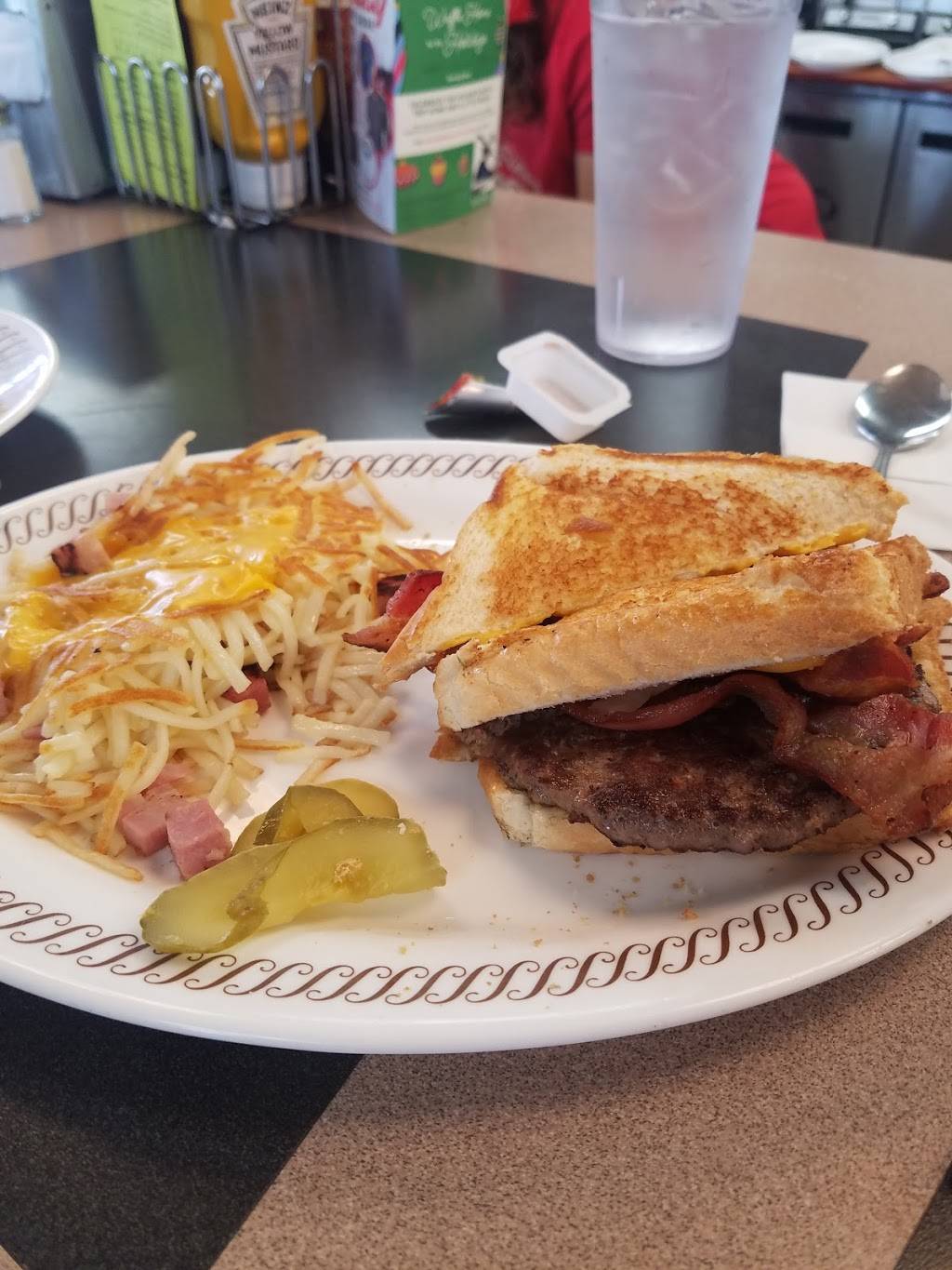 Waffle House | meal takeaway | 1498 W Elk Ave, Elizabethton, TN 37643, USA | 4235431825 OR +1 423-543-1825