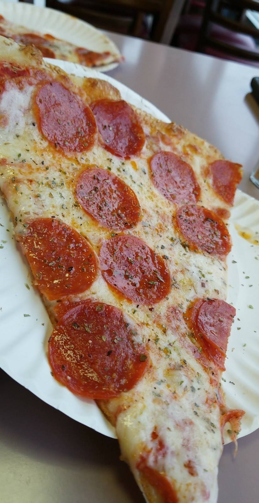 Milano Pizza | restaurant | 10 Farber Dr # 33, Bellport, NY 11713, USA | 6317760982 OR +1 631-776-0982