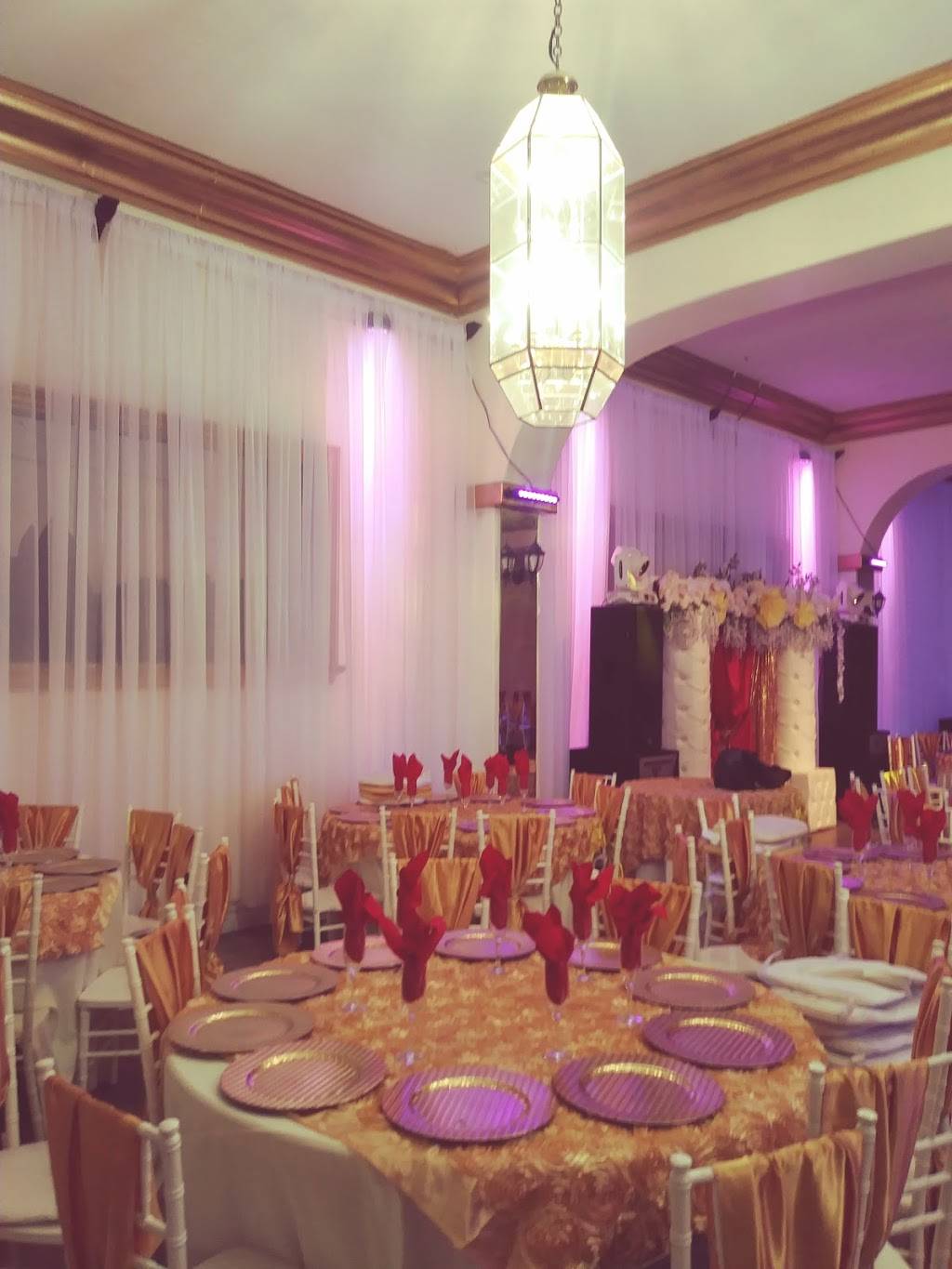 La Villa Grill Banquet Hall & Restaurant | restaurant | 2801 Leonis Bouevard, Vernon, CA 90058, USA | 2138419988 OR +1 213-841-9988