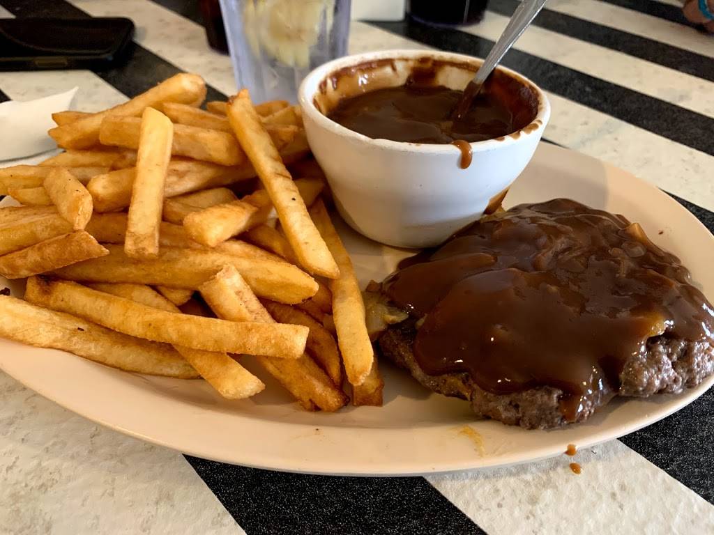 Park Restaurant | restaurant | 204 Park Ave, Abbeville, LA 70510, USA | 3378939957 OR +1 337-893-9957