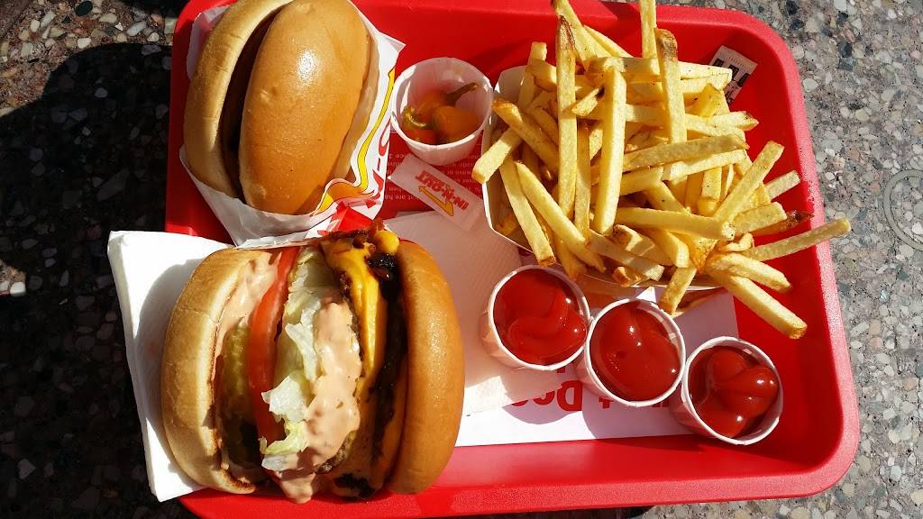 In-N-Out Burger | restaurant | 2950 E Capitol Expy, San Jose, CA 95148, USA | 8007861000 OR +1 800-786-1000