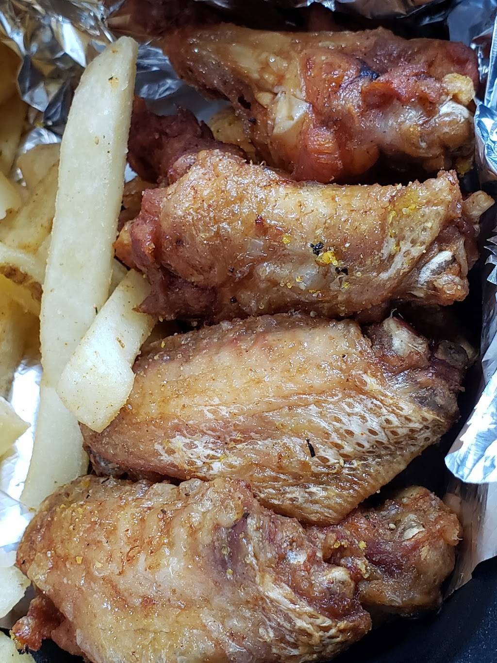 Urban Smoke Bar & Grille | restaurant | 7100 Aaron Aronov Dr, Fairfield, AL 35064, USA | 2056377041 OR +1 205-637-7041