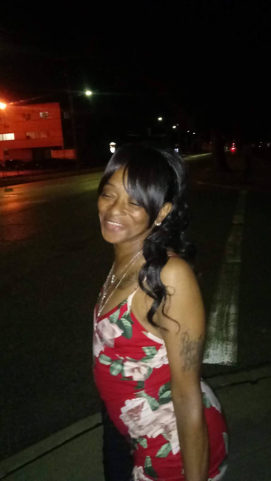 Island Style | restaurant | 2144 Noble Rd, Cleveland, OH 44112, USA | 2168514500 OR +1 216-851-4500