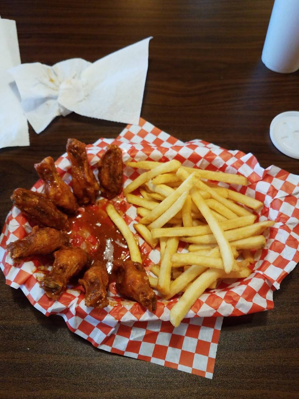 Wing Town | restaurant | 4271 FM2181, Corinth, TX 76210, USA | 9404979464 OR +1 940-497-9464