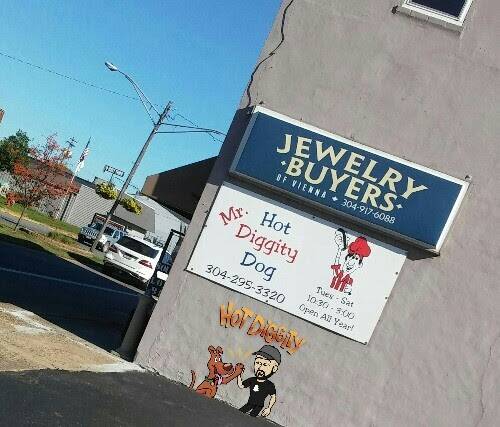 Mr Diggity | restaurant | 2904 Grand Central Ave, Vienna, WV 26105, USA | 3042953320 OR +1 304-295-3320