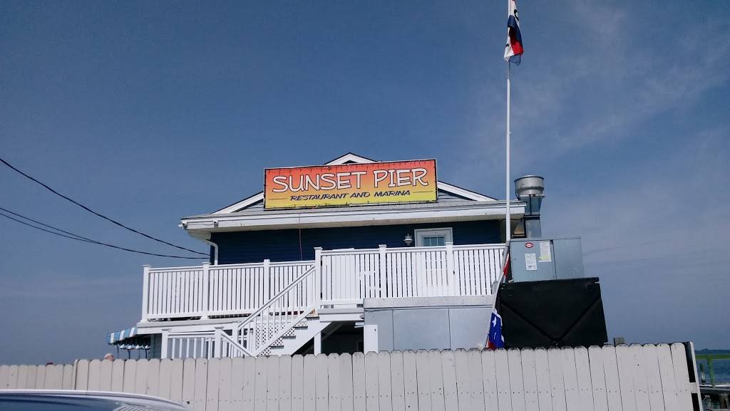 Sunset Pier Restaurant and Juice Bar | restaurant | 86th and The Bay, Sea Isle City, NJ 08243, USA | 6092635200 OR +1 609-263-5200