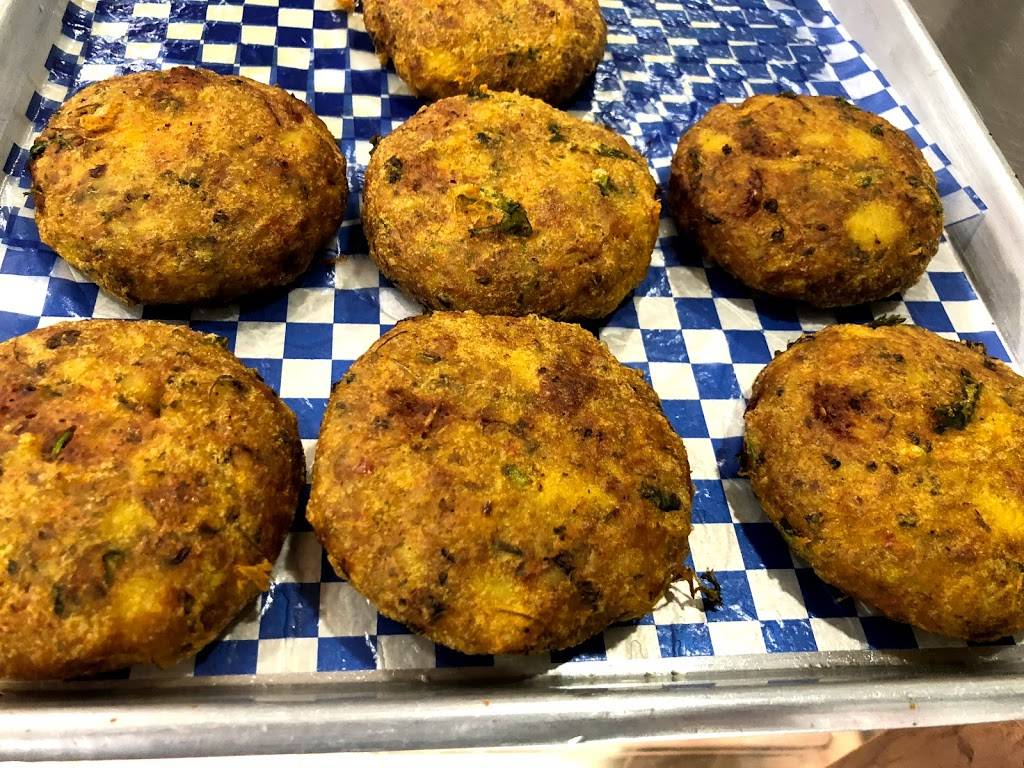 Eastern Foods Intl | restaurant | 3071 Hurontario St, Mississauga, ON L5A 2G9, Canada | 9052761608 OR +1 905-276-1608