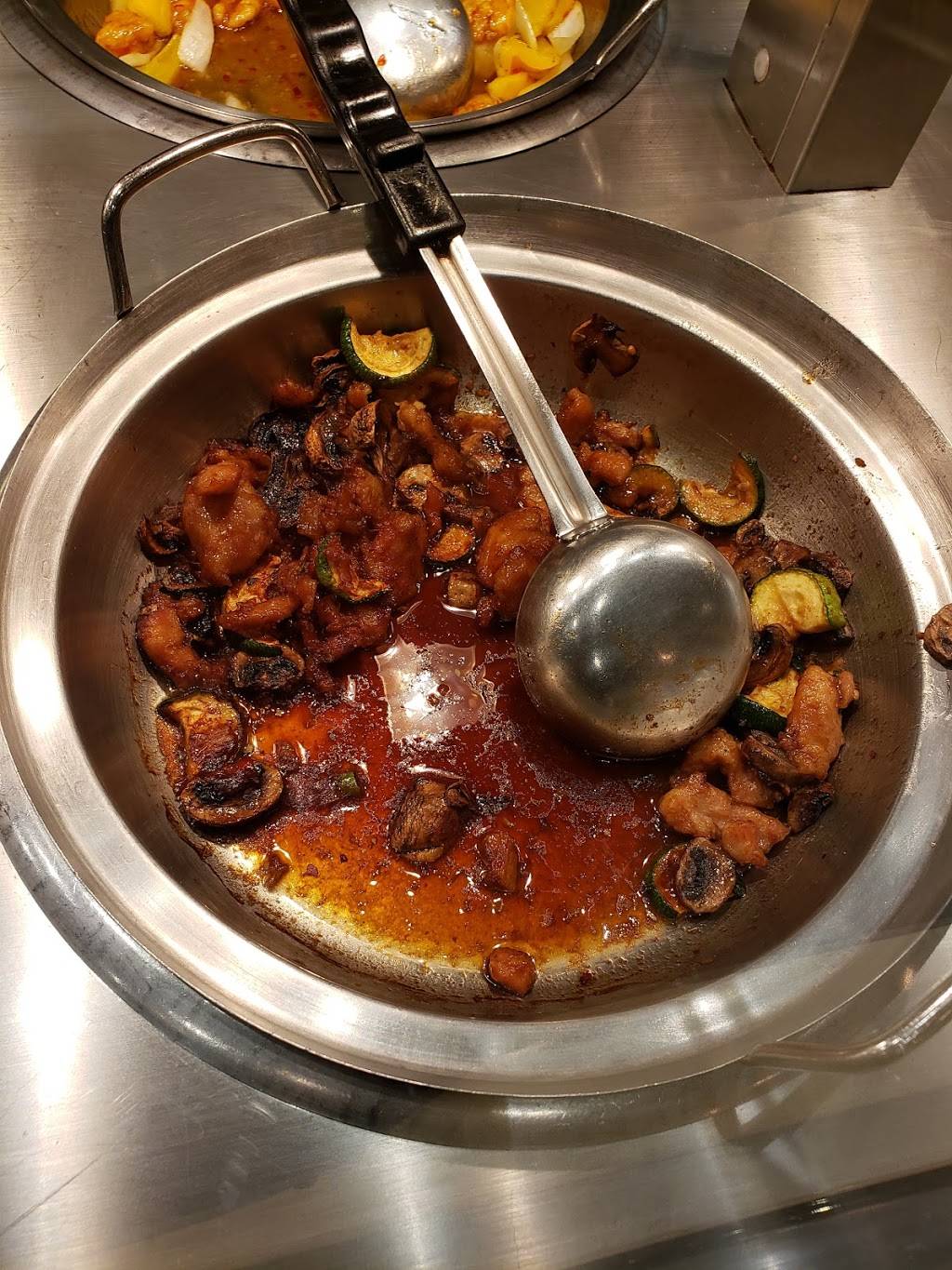 Panda Express | restaurant | 3940 N Gloster St, Tupelo, MS 38804, USA | 6626208887 OR +1 662-620-8887