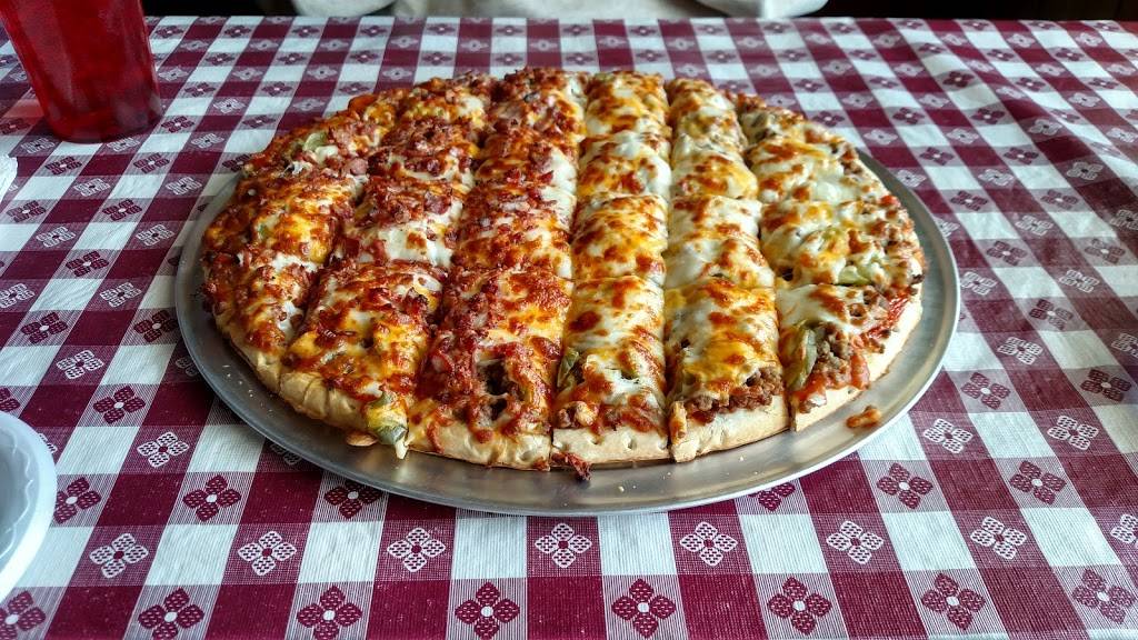 Dennys Place | restaurant | 735 Old Lincoln Hwy, Crescent, IA 51526, USA | 7125453919 OR +1 712-545-3919