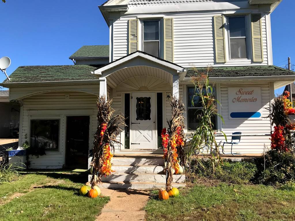 Sweet Memories Sandwich Shop | restaurant | 105 W Breton St, Potosi, MO 63664, USA | 5734369140 OR +1 573-436-9140