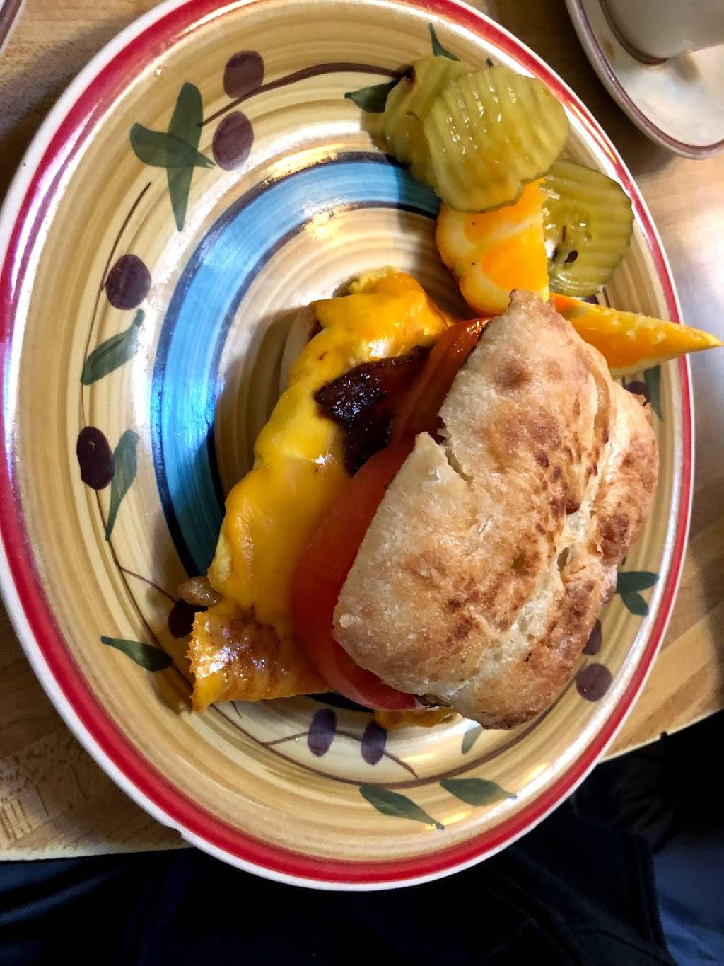 Howards Cafe | cafe | 1309 9th Ave, San Francisco, CA 94122, USA | 4155644723 OR +1 415-564-4723