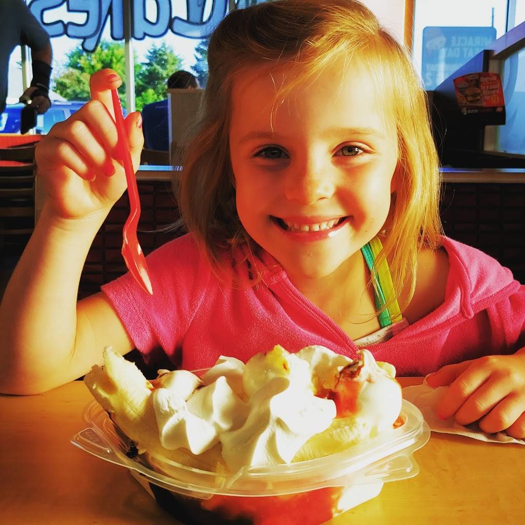 Dairy Queen Grill & Chill | restaurant | 555 Lake St S, Forest Lake, MN 55025, USA | 6514646608 OR +1 651-464-6608