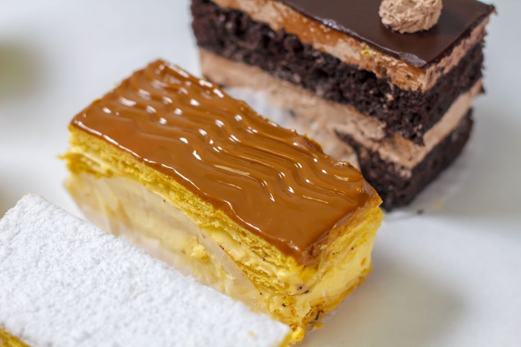 Karla Cuban Bakery | bakery | 8754 SW 40th St, Miami, FL 33165, USA | 3055498198 OR +1 305-549-8198