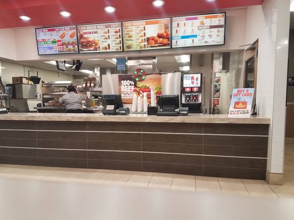 Burger King | restaurant | 377 Vista Village Dr, Vista, CA 92083, USA | 7609408406 OR +1 760-940-8406