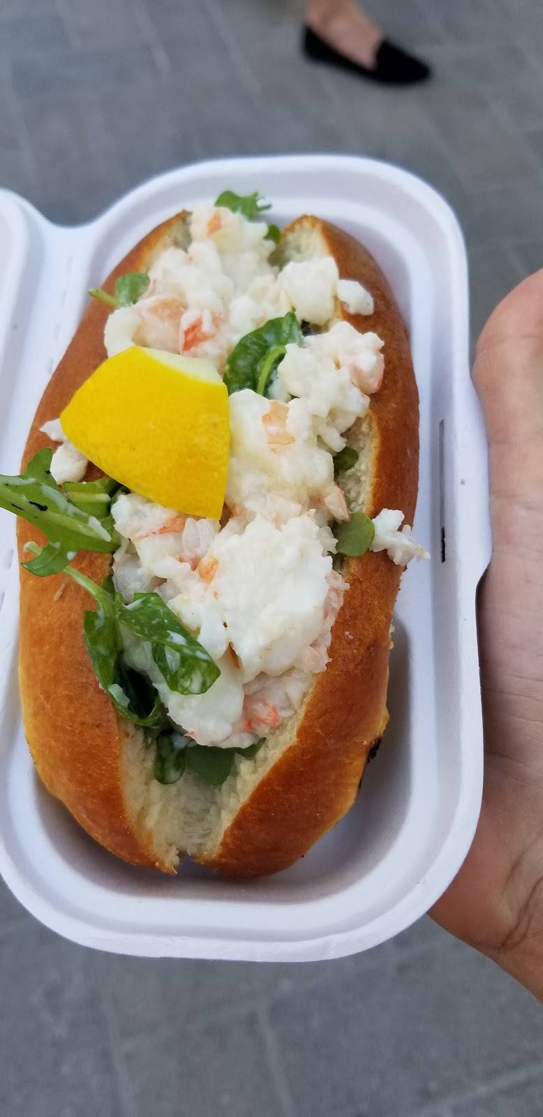 Boat Run Oyster Company | restaurant | 615 Channelside Dr Suite 5, Tampa, FL 33602, USA | 8136702370 OR +1 813-670-2370