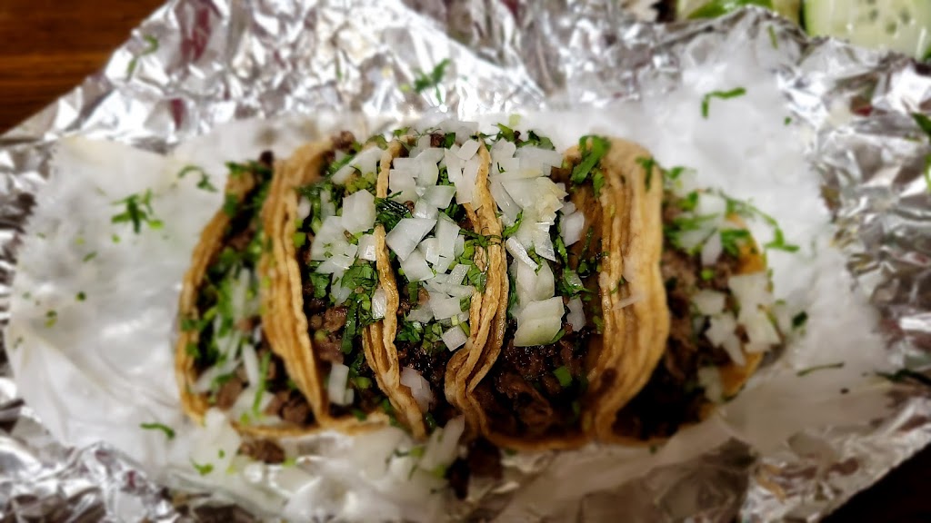 Taqueria El Jalisciense | restaurant | 9100 E US Hwy 40, Independence, MO 64055, USA | 8162586037 OR +1 816-258-6037