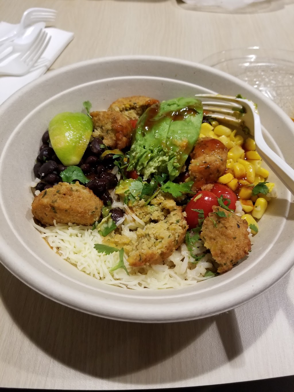 Freshii | restaurant | 200 W Monroe St, Chicago, IL 60606, USA | 3122690995 OR +1 312-269-0995