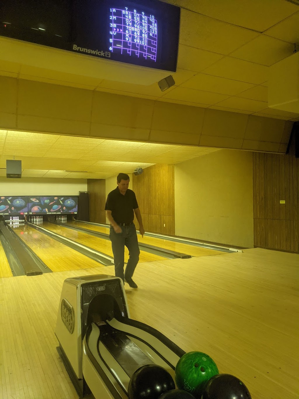 Schwoeglers Sugar River Lanes | restaurant | 807 River St, Belleville, WI 53508, USA | 6084243774 OR +1 608-424-3774