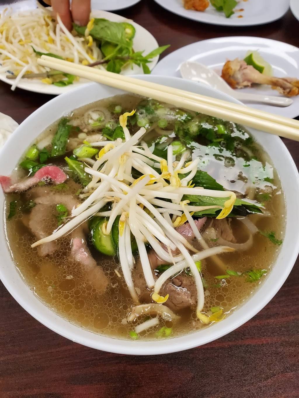 Pho Pasteur | restaurant | 694 Snelling Ave N, St Paul, MN 55104, USA | 6517568562 OR +1 651-756-8562