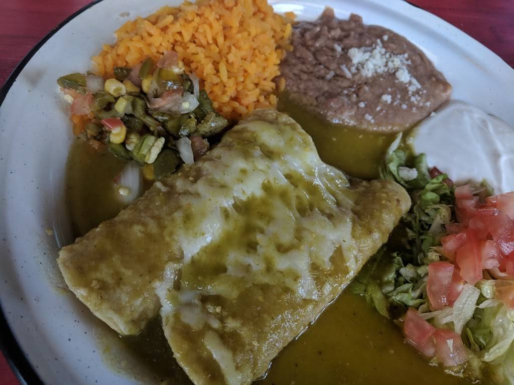 Valentina Restaurant | restaurant | 4506 W 63rd St, Chicago, IL 60629, USA | 7732845529 OR +1 773-284-5529