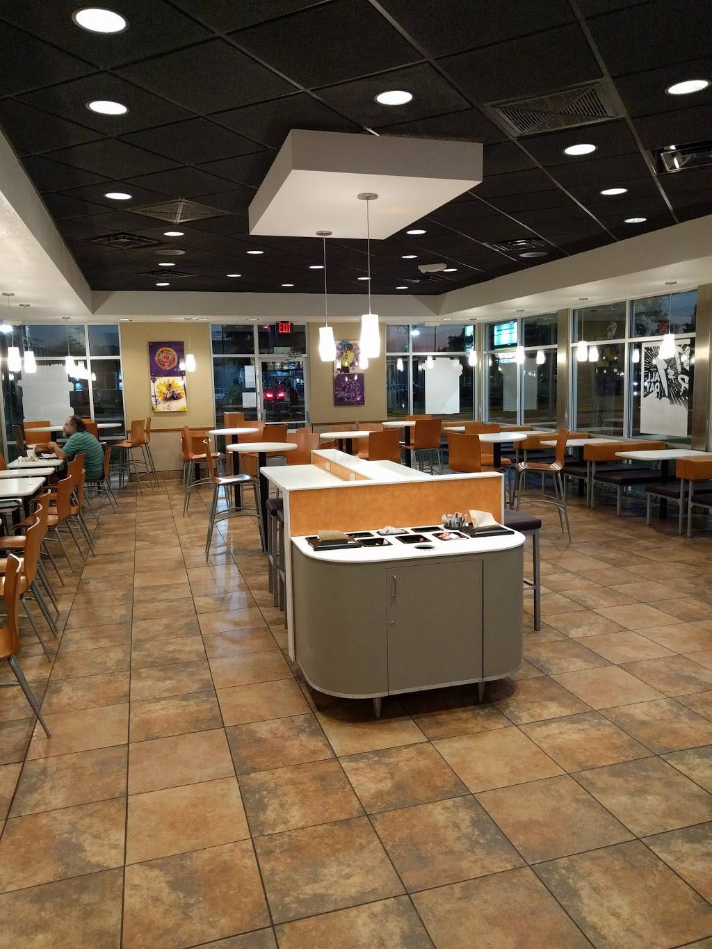 Taco Bell | meal takeaway | 1117 S Clearview Pkwy, Jefferson, LA 70121, USA | 5047334428 OR +1 504-733-4428