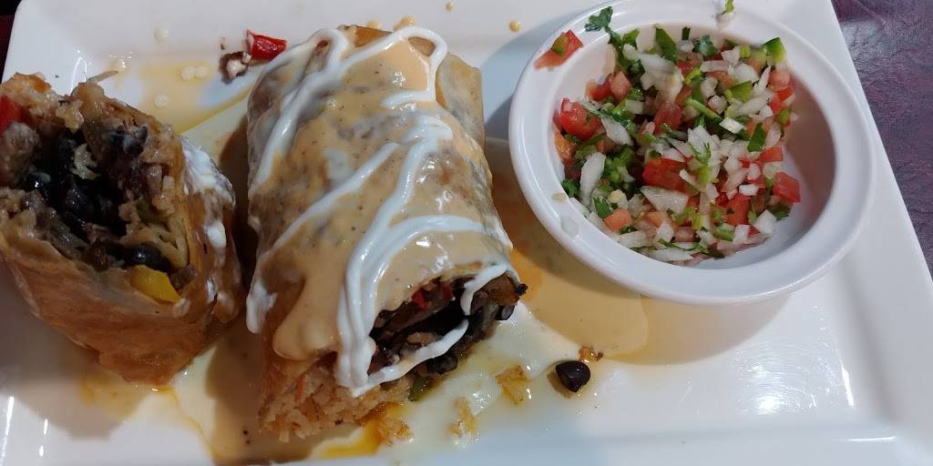 La Media Luna Mexican Restaurant | restaurant | 3242 Lincoln Way E, Massillon, OH 44646, USA | 3308090740 OR +1 330-809-0740