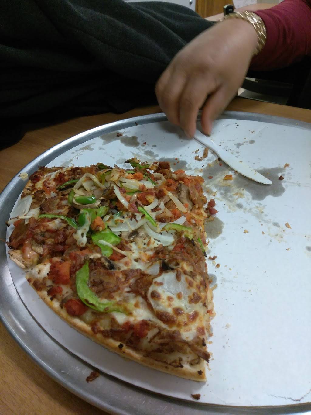 Eastern Pizza | restaurant | 1196 Bedford St, Fall River, MA 02723, USA | 7749555740 OR +1 774-955-5740