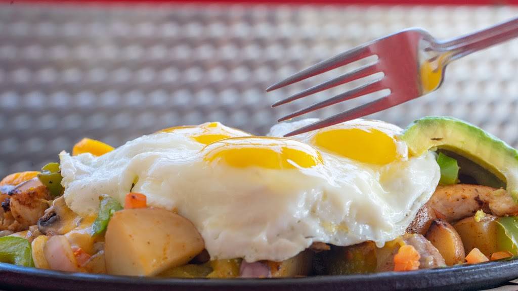 Mr Ds Diner | bakery | 401 E Foothill Blvd, Pomona, CA 91767, USA | 9093984222 OR +1 909-398-4222