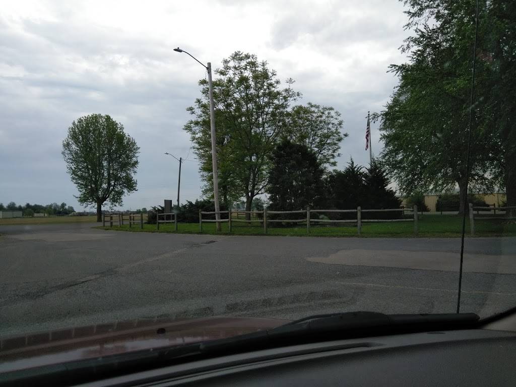 Airways Cafe | restaurant | 901 Harry Bennet Dr, Dexter, MO 63841, USA | 5736244377 OR +1 573-624-4377