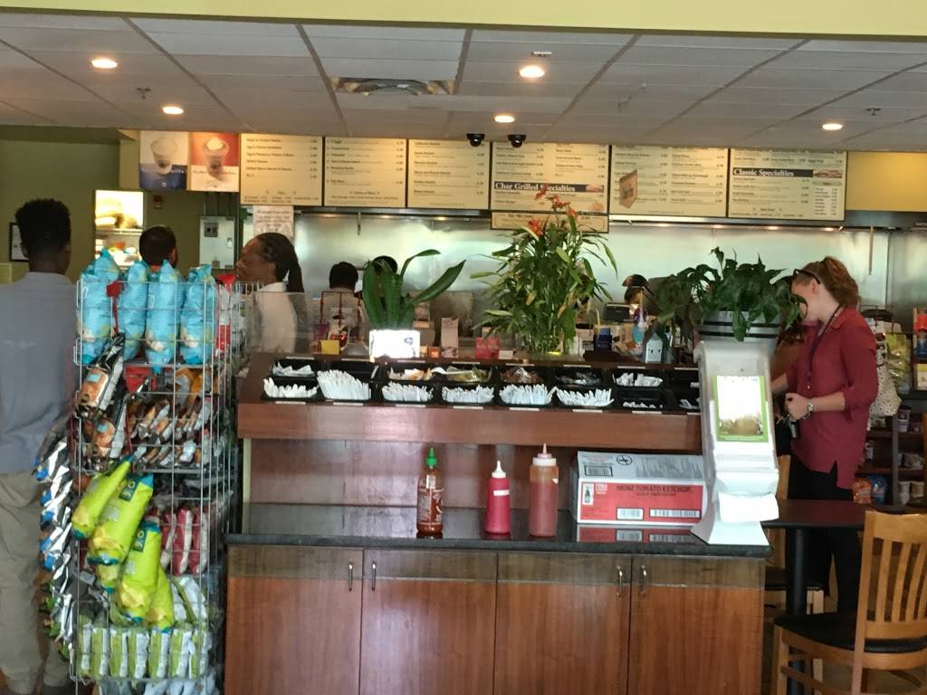 Uptown Cafe | restaurant | a, 6720-A Rockledge Dr, Bethesda, MD 20817, USA | 3015303205 OR +1 301-530-3205