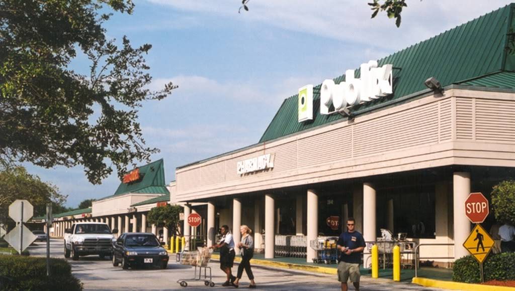 Ryanwood Square | shopping mall | 60 Kings Hwy, Vero Beach, FL 32966, USA | 5616302300 OR +1 561-630-2300