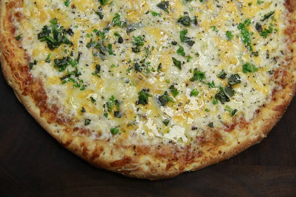 Bondis Pizza | meal takeaway | 298 Springbank Dr, London, ON N6J 1E9, Canada | 5196450322 OR +1 519-645-0322