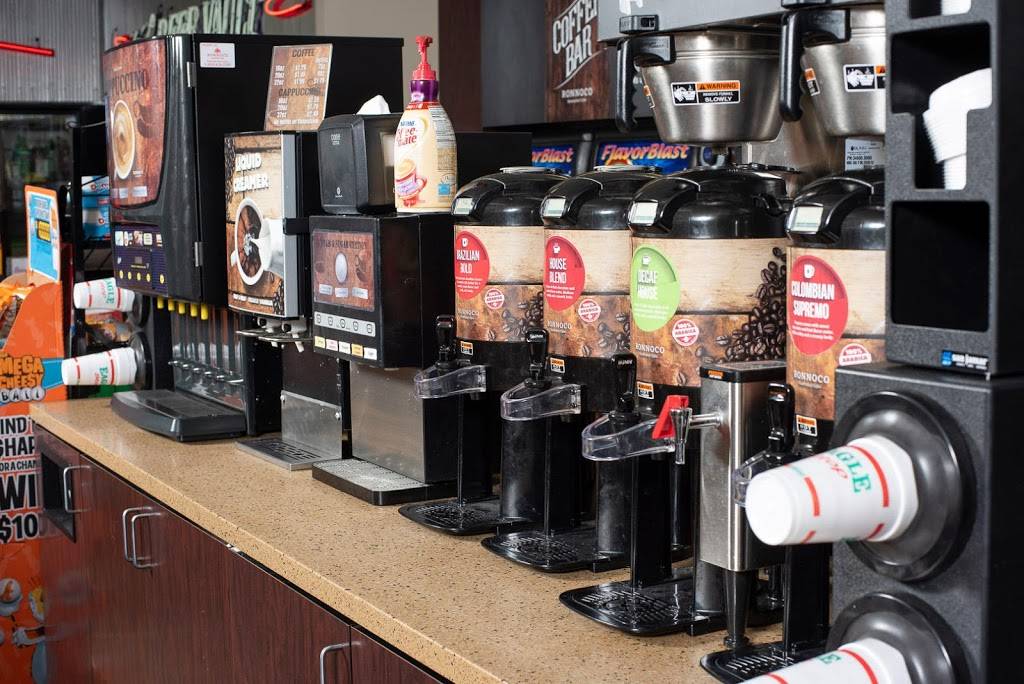 135 Eagle Stop | meal takeaway | 16850 State Hwy 135, Boonville, MO 65233, USA | 6608823215 OR +1 660-882-3215