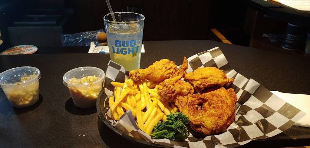 Fin N Feather Showboats | restaurant | 22 W Main St, Winneconne, WI 54986, USA | 9205824305 OR +1 920-582-4305