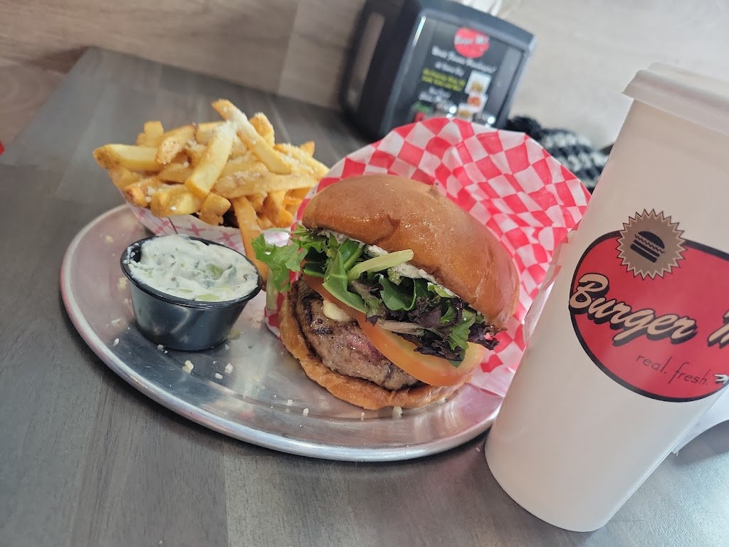 Burger Me! | restaurant | 3838 Lake Tahoe Blvd suite 100, South Lake Tahoe, CA 96150, USA | 5305456433 OR +1 530-545-6433