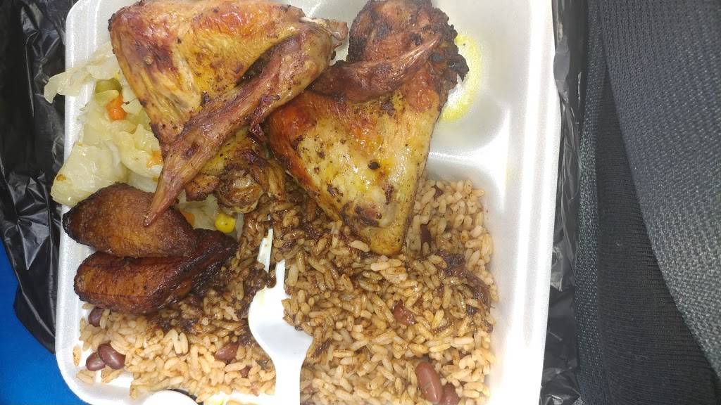 Ocho Rios cafe | restaurant | 3492 Deltona Blvd, Spring Hill, FL 34606, USA | 3525150953 OR +1 352-515-0953