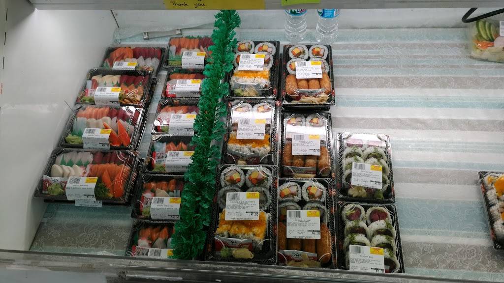 Noble Fish | restaurant | 45 E 14 Mile Rd, Clawson, MI 48017, USA | 2485852314 OR +1 248-585-2314