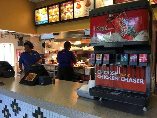 Churchs Chicken | restaurant | 988-A E, Orange Ave, Daytona Beach, FL 32114, USA | 3862557776 OR +1 386-255-7776