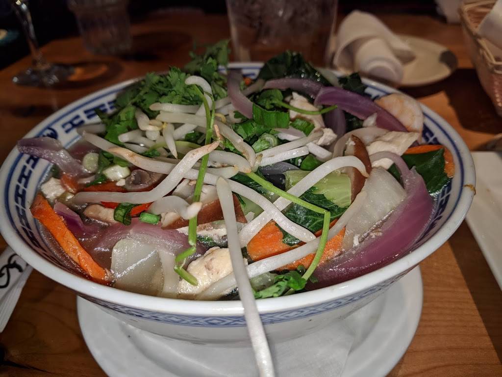 Zas Lakefront | restaurant | 120 Grove St, Tahoe City, CA 96145, USA | 5305839292 OR +1 530-583-9292