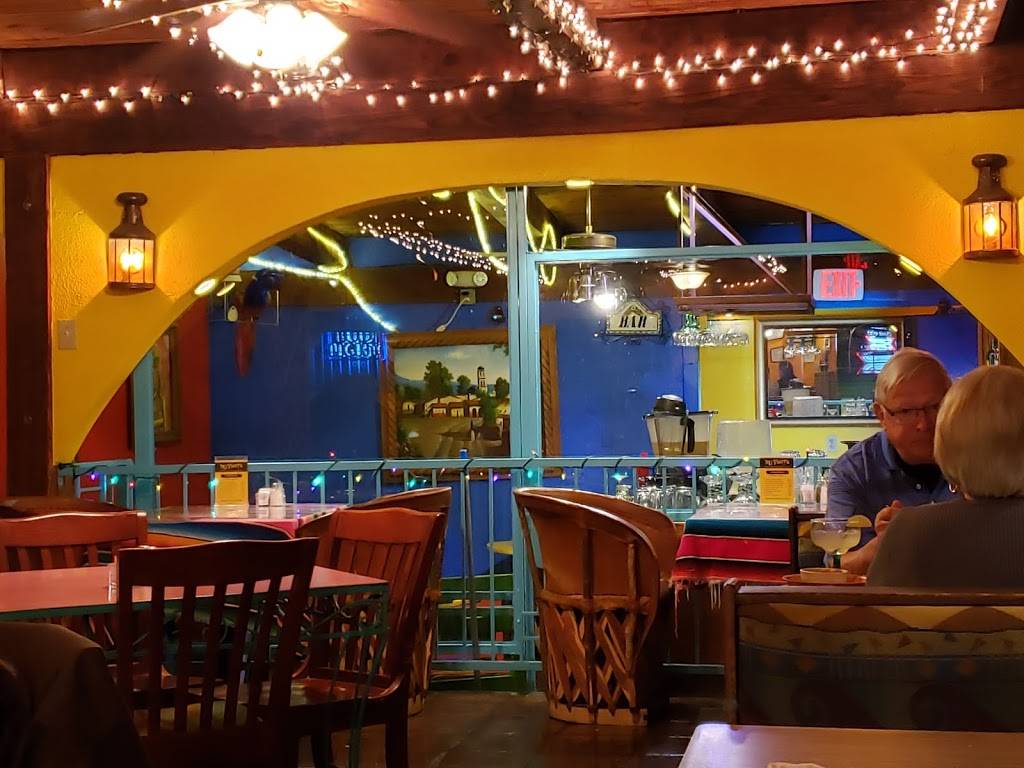Mi Tierra Restaurant | restaurant | 16238 N Oracle Rd, Tucson, AZ 85739, USA | 5208253040 OR +1 520-825-3040