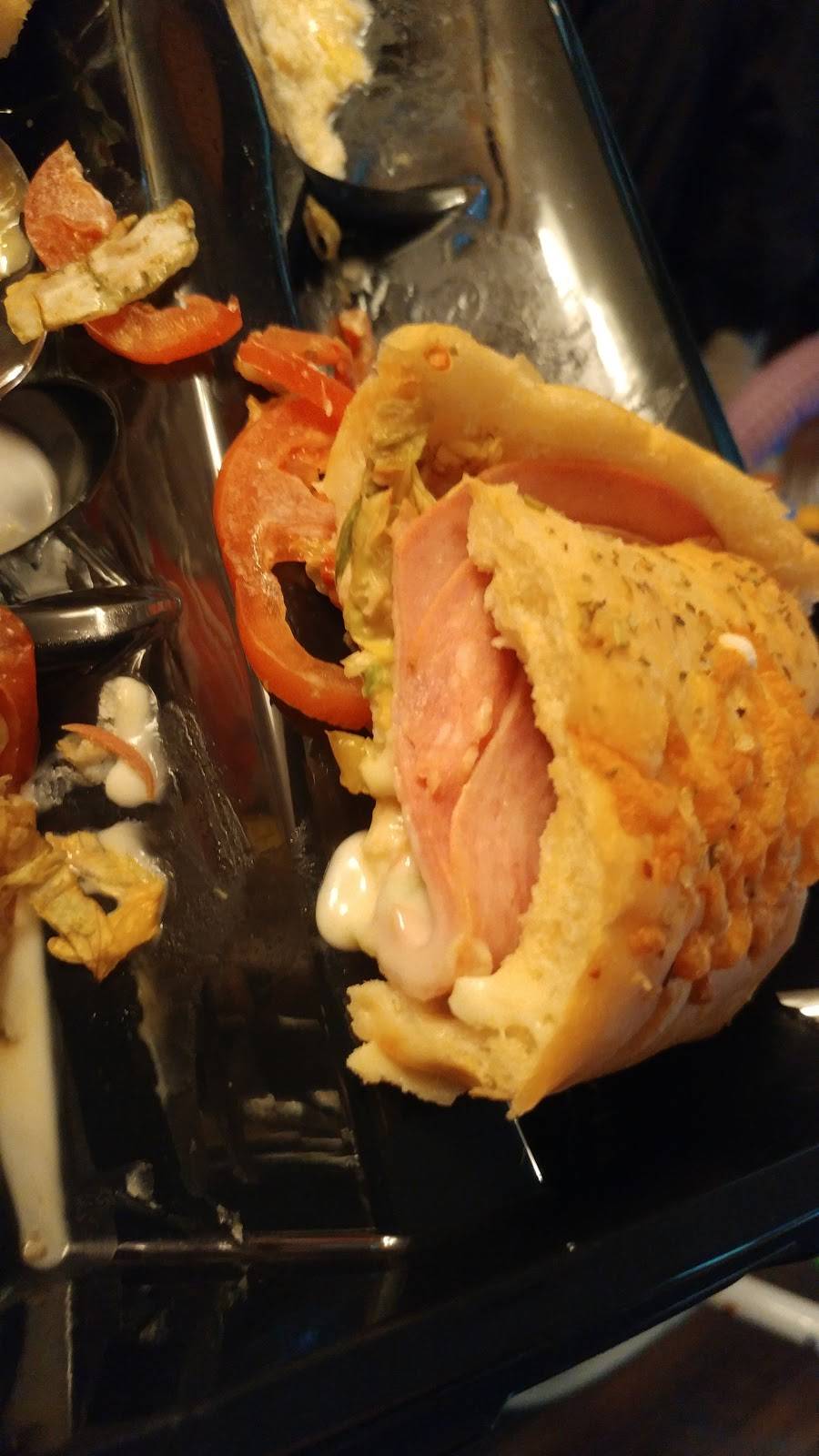 Subway | restaurant | 9 Jim Kimmett Blvd #5A, Greater Napanee, ON K7R 0B3, Canada | 6133540002 OR +1 613-354-0002