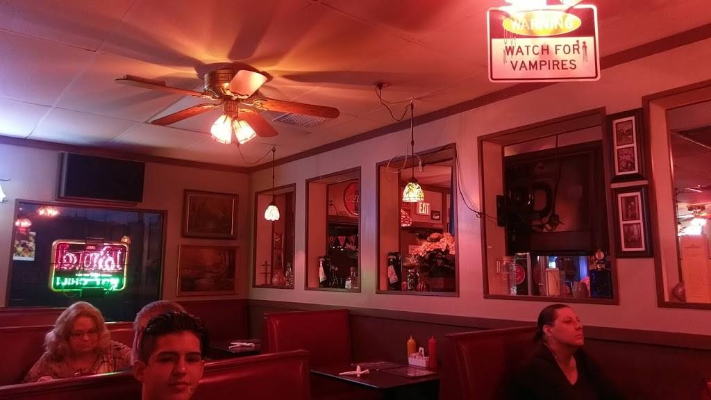 Brothers Houligan | restaurant | 2508 E 15th St, Tulsa, OK 74104, USA | 9187471086 OR +1 918-747-1086