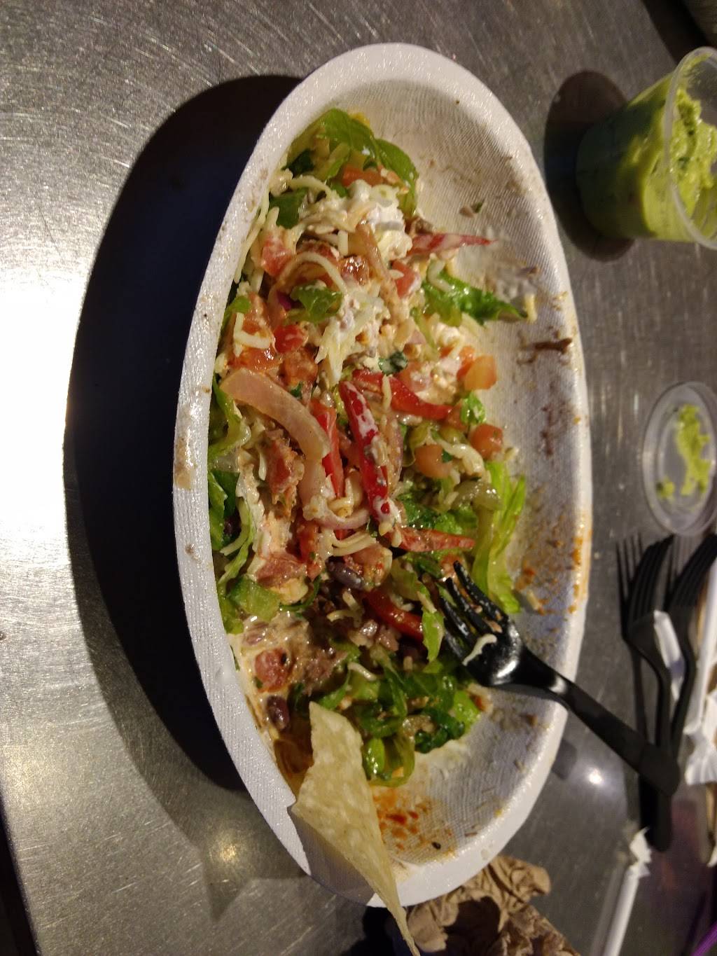 Chipotle Mexican Grill | restaurant | 9205 E State Rte 350, Raytown, MO 64133, USA | 8167430284 OR +1 816-743-0284