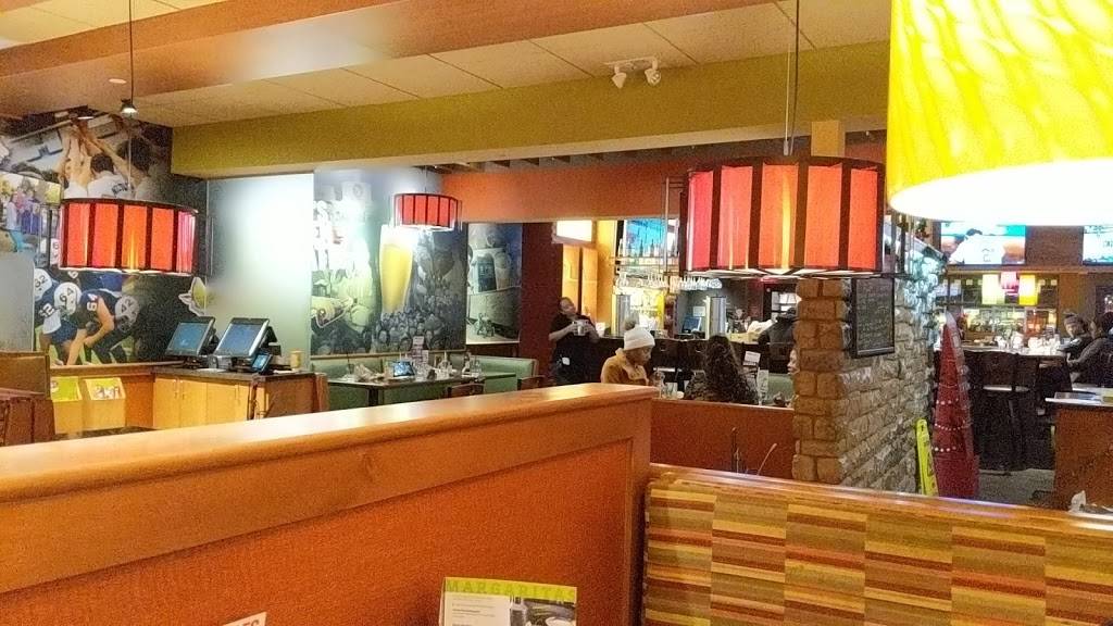 Applebees Grill + Bar | restaurant | 5664 N Port Washington Rd, Glendale, WI 53217, USA | 4149630100 OR +1 414-963-0100