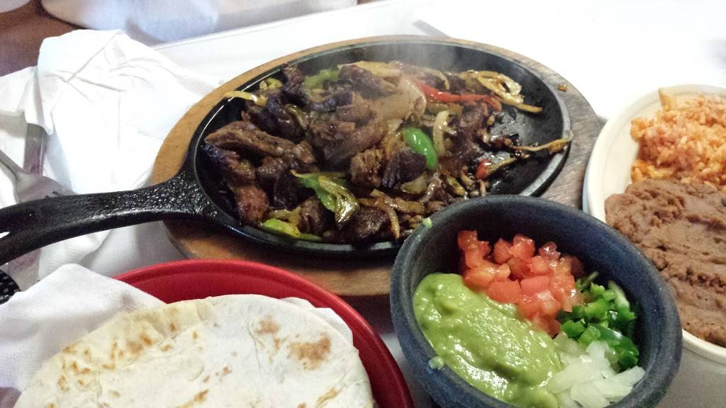 Mr Taco | restaurant | 831 S Colorado St, Lockhart, TX 78644, USA | 5123982704 OR +1 512-398-2704