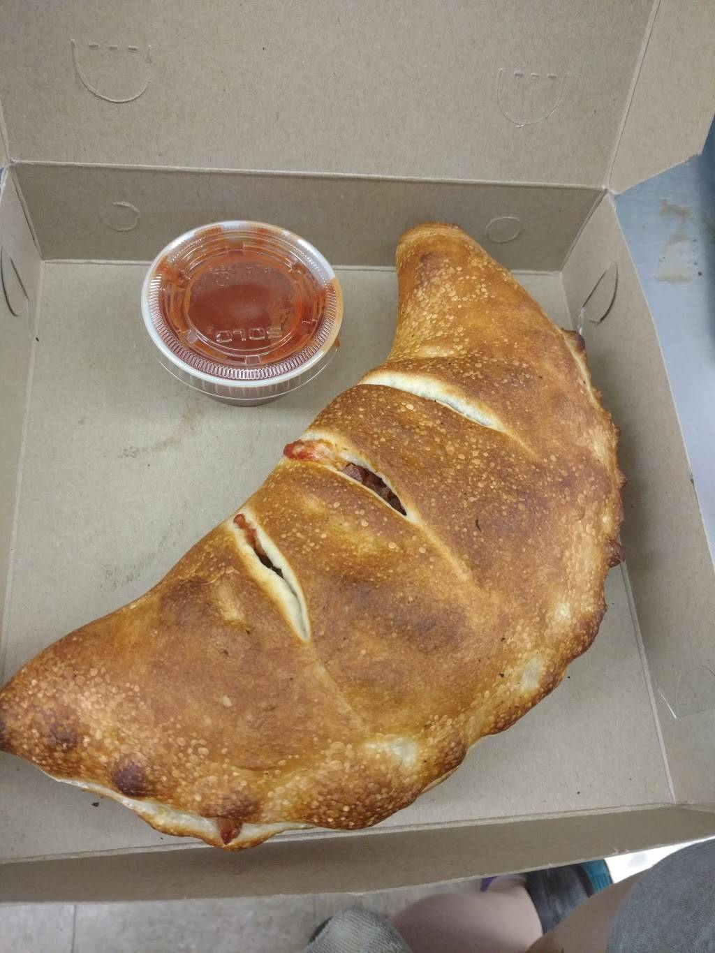 Gs Pizza World | restaurant | 15692 W Akron-Canfield Rd, Berlin Center, OH 44401, USA | 3305470088 OR +1 330-547-0088