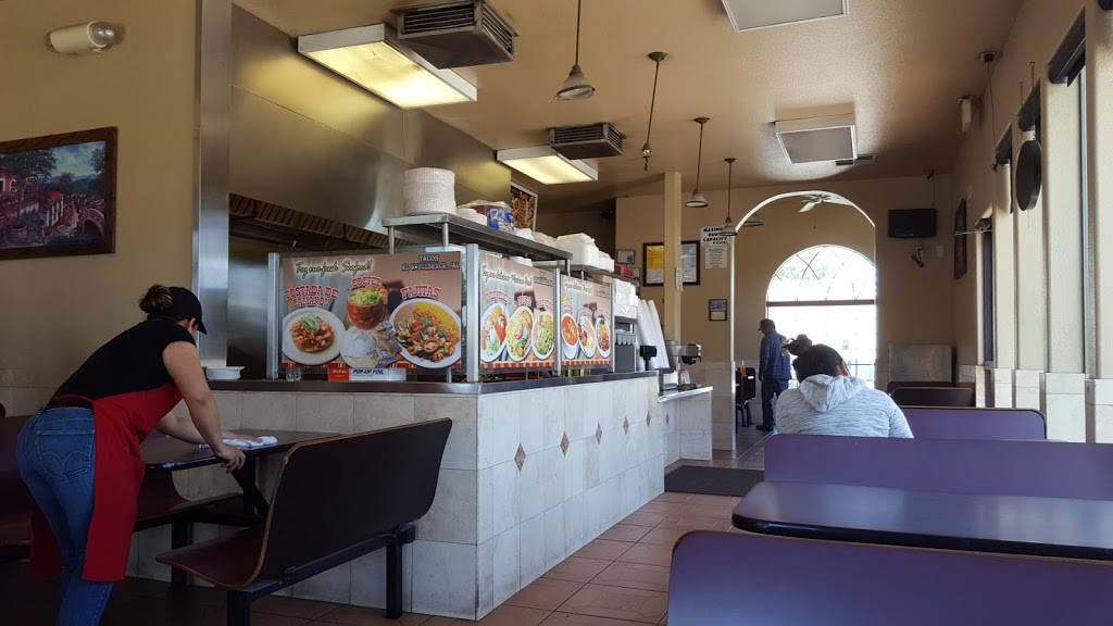 El Grullense | restaurant | 900 4th St, Hollister, CA 95023, USA | 8316363422 OR +1 831-636-3422